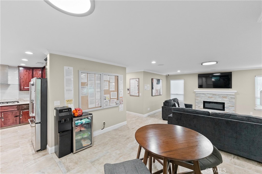 18804 Auberry Rd, Clovis, CA 93619