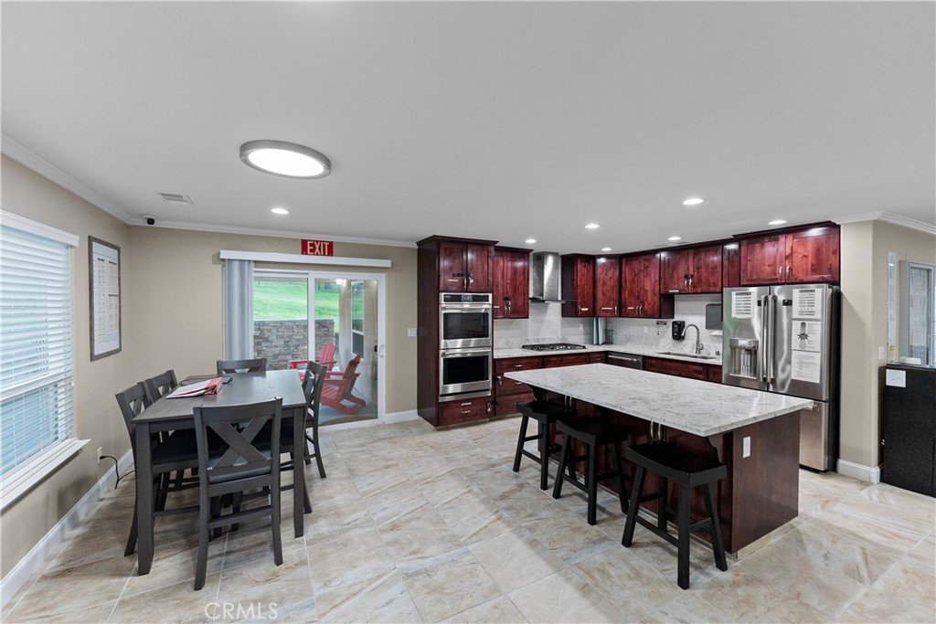 18804 Auberry Rd, Clovis, CA 93619