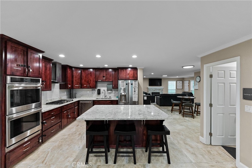 18804 Auberry Rd, Clovis, CA 93619