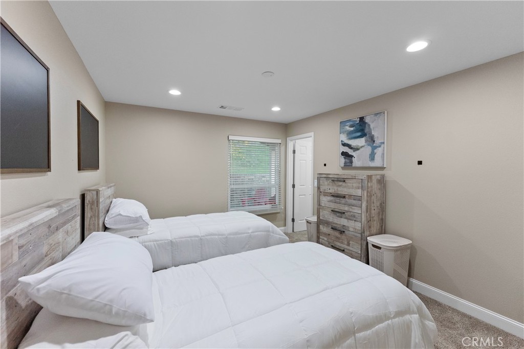 18804 Auberry Rd, Clovis, CA 93619