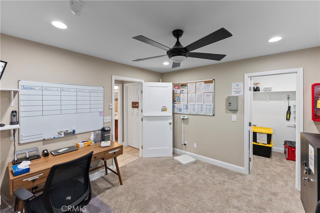 18804 Auberry Rd, Clovis, CA 93619