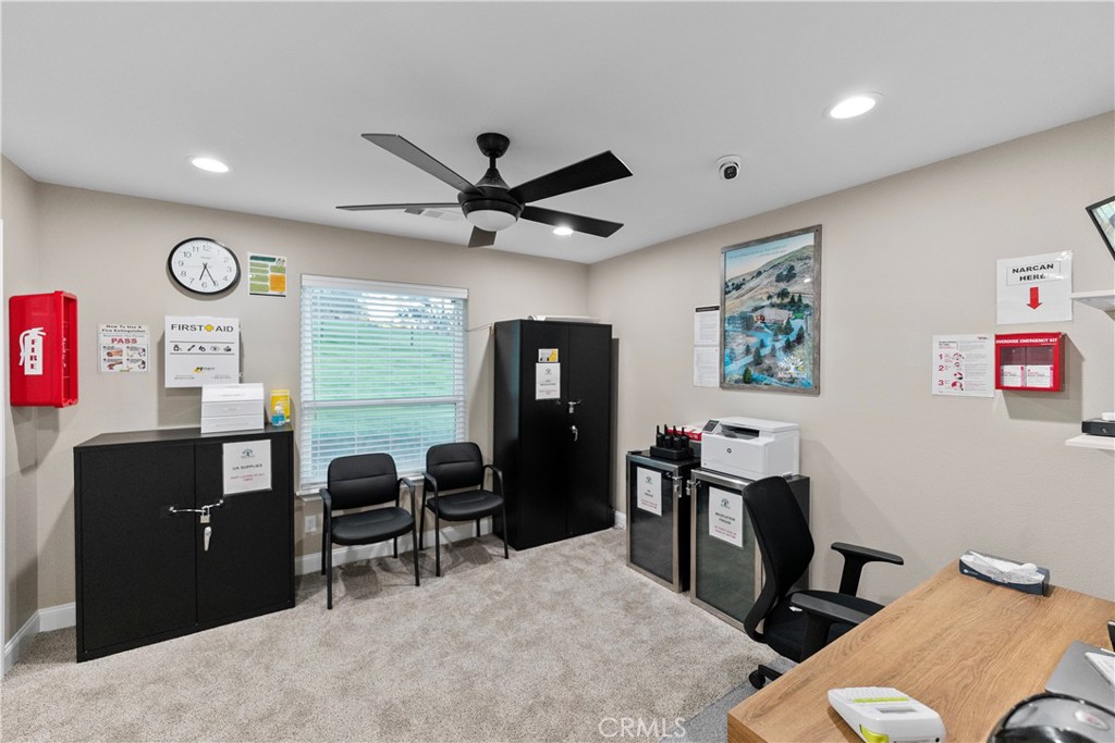 18804 Auberry Rd, Clovis, CA 93619