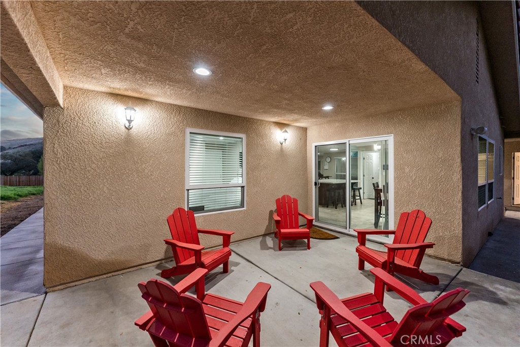 18804 Auberry Rd, Clovis, CA 93619