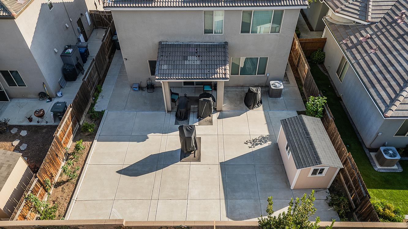 3549 Taylor Ln, Clovis, CA 93619