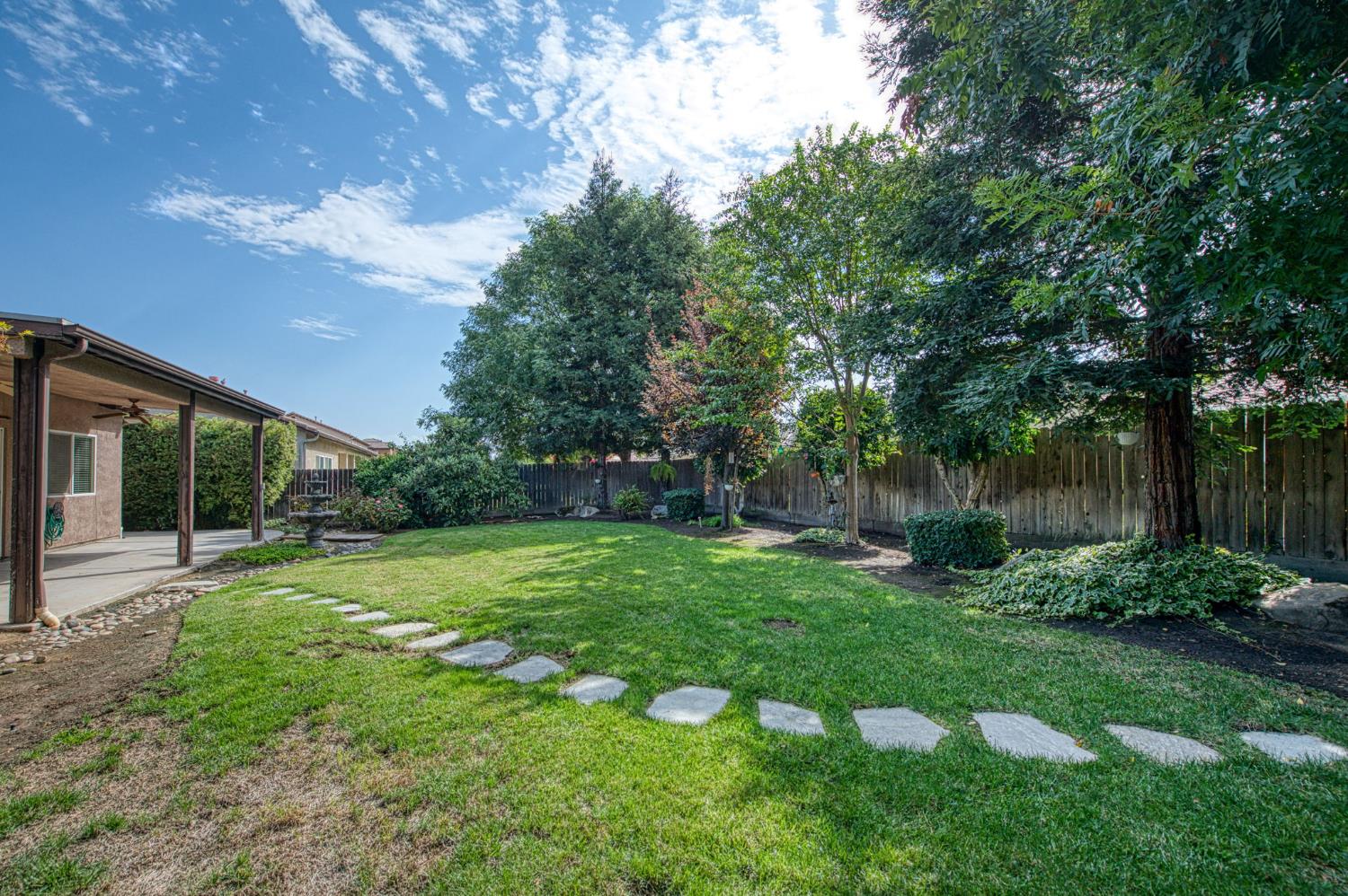 3040 Holland Ave, Clovis, CA 93619