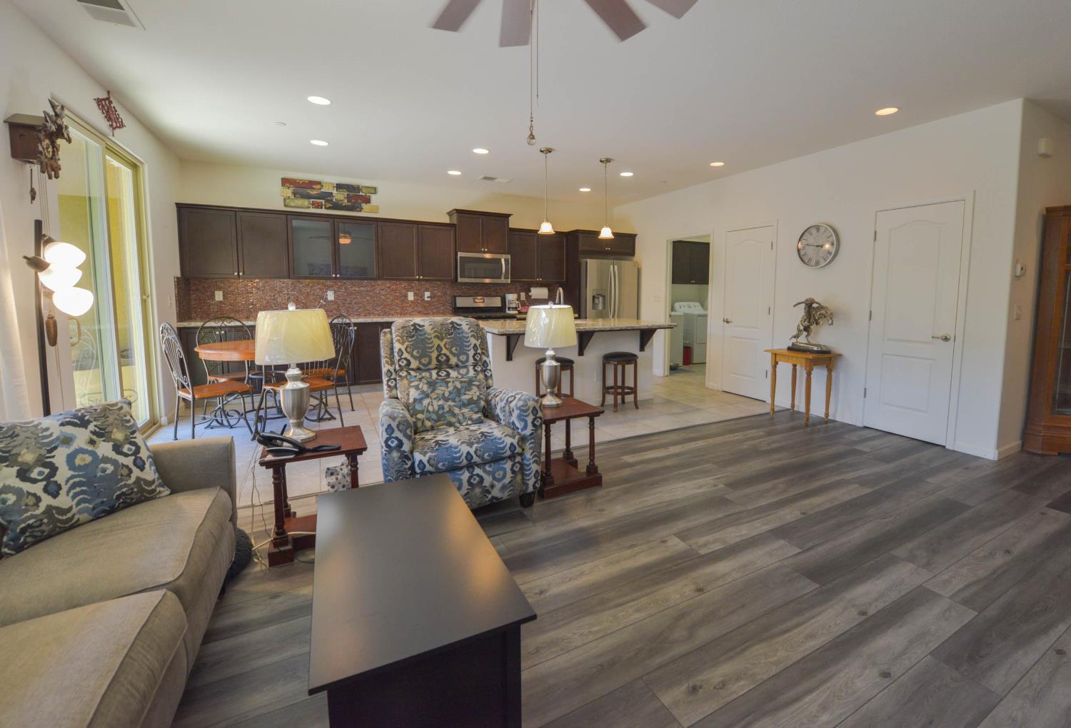 3556 Mecca Ave, Clovis, CA 93619