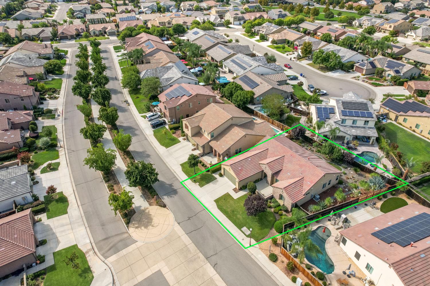 3285 Lincoln Ave, Clovis, CA 93619