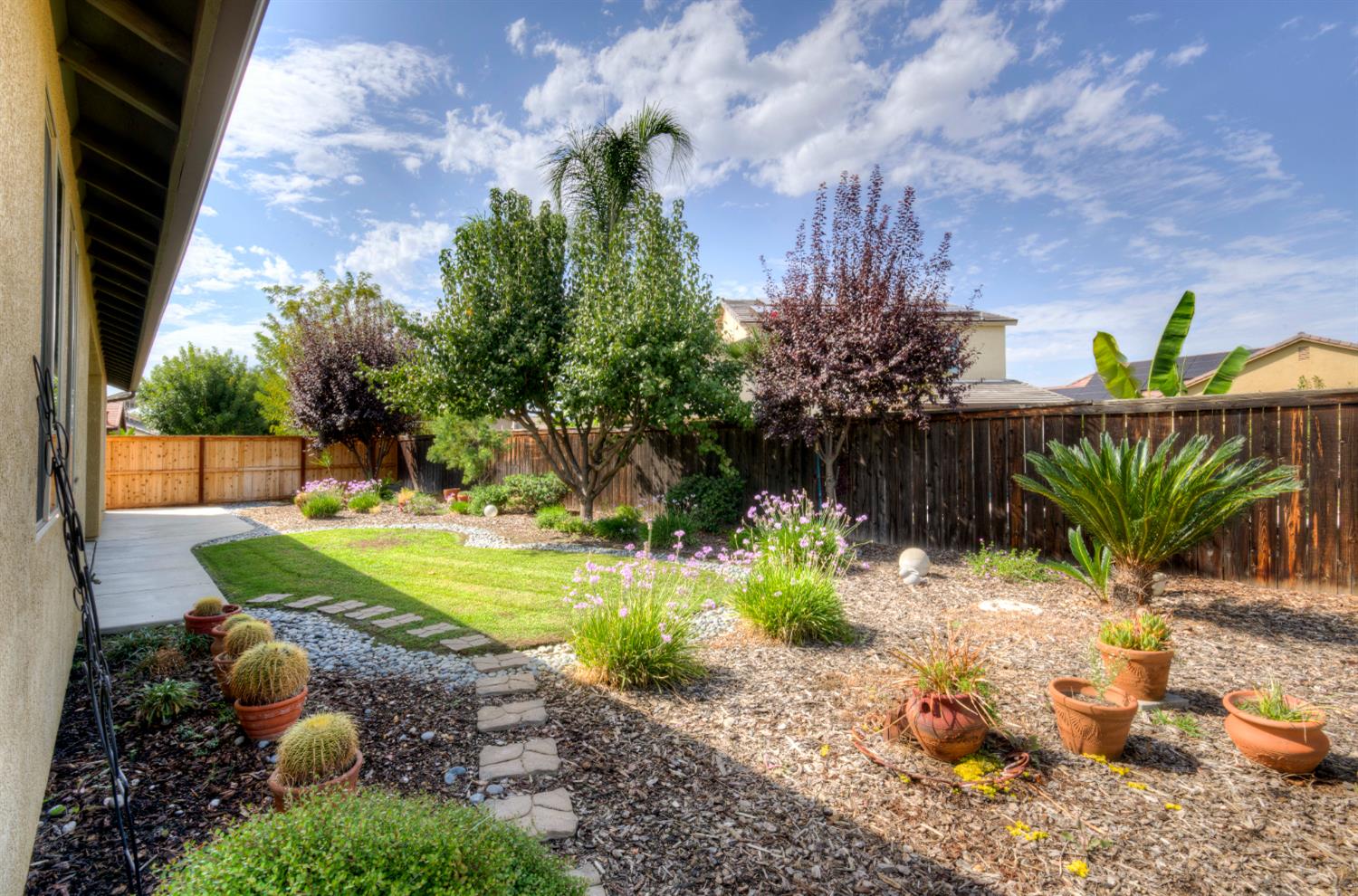 3285 Lincoln Ave, Clovis, CA 93619