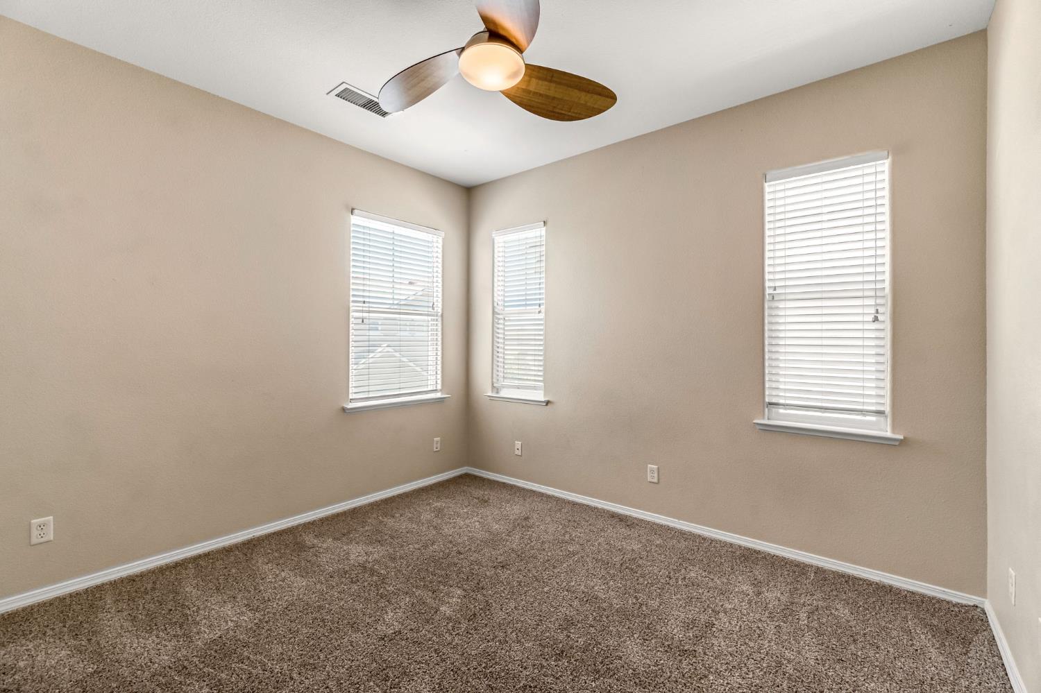 3855 Harlan Ranch Blvd, Clovis, CA 93619