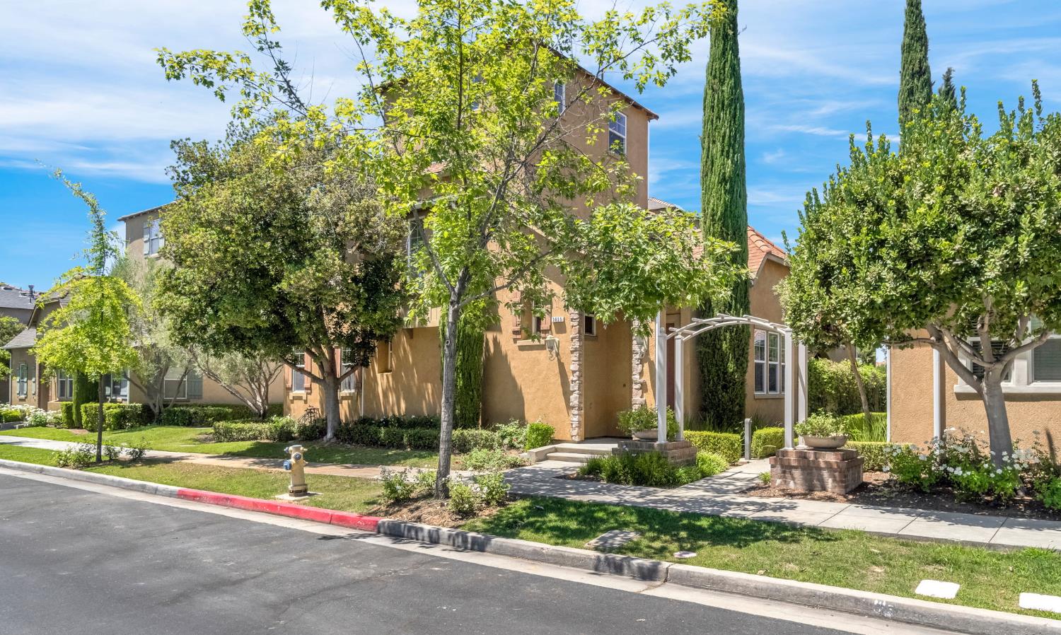 3855 Harlan Ranch Blvd, Clovis, CA 93619