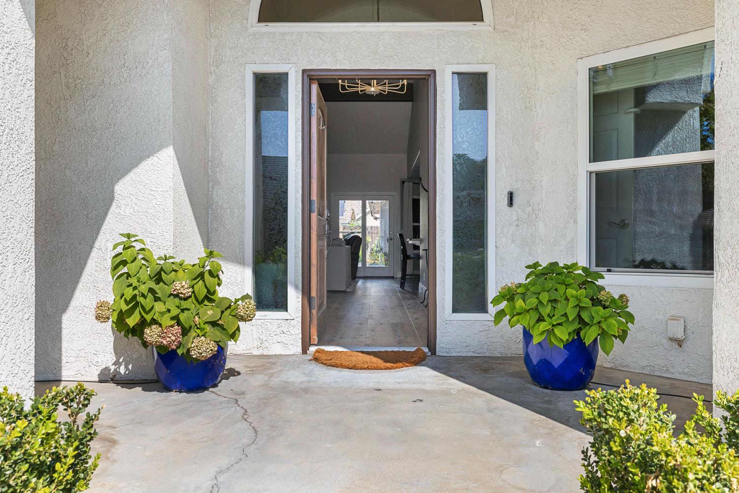 503 W Athens Ave, Clovis, CA 93611