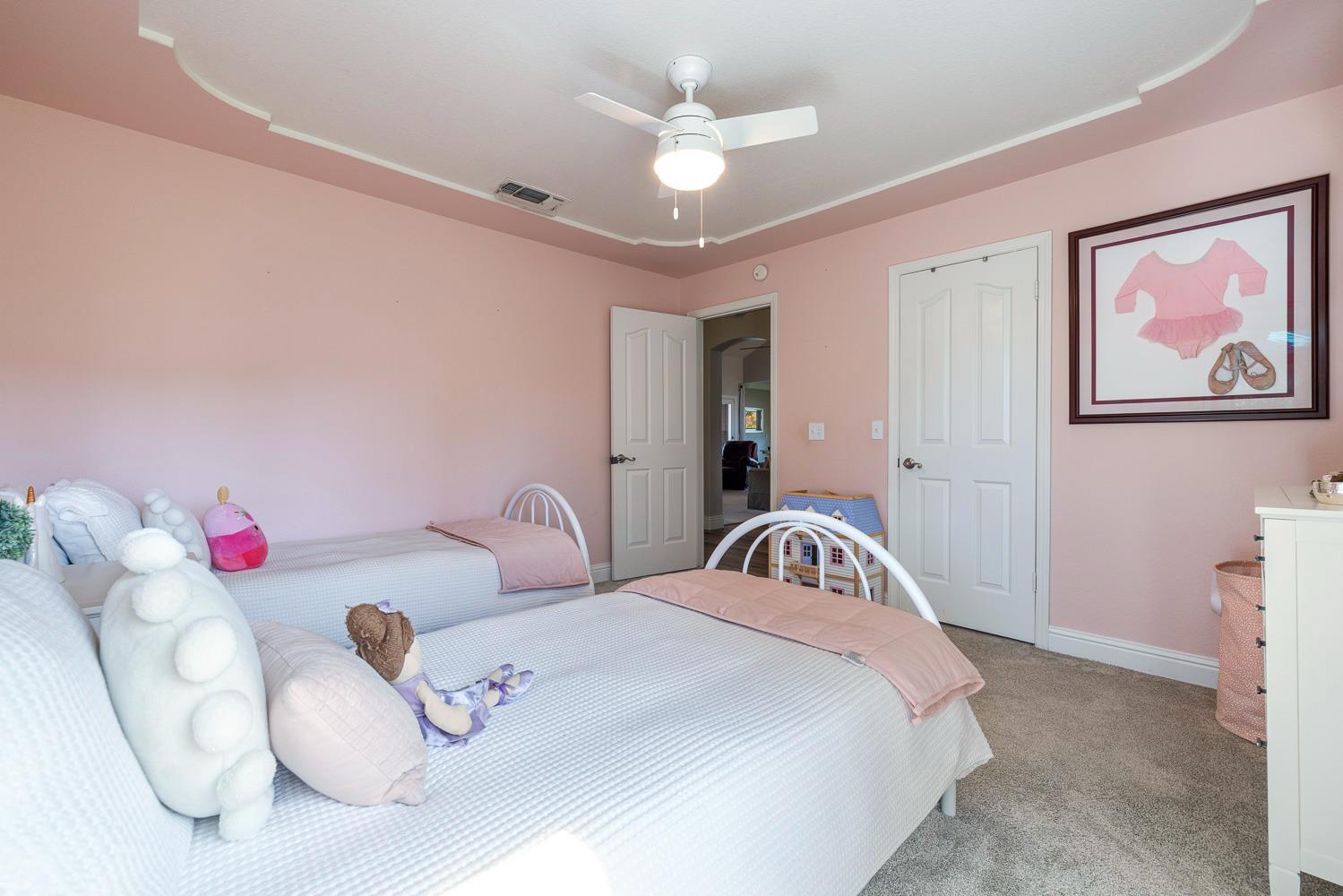 503 W Athens Ave, Clovis, CA 93611
