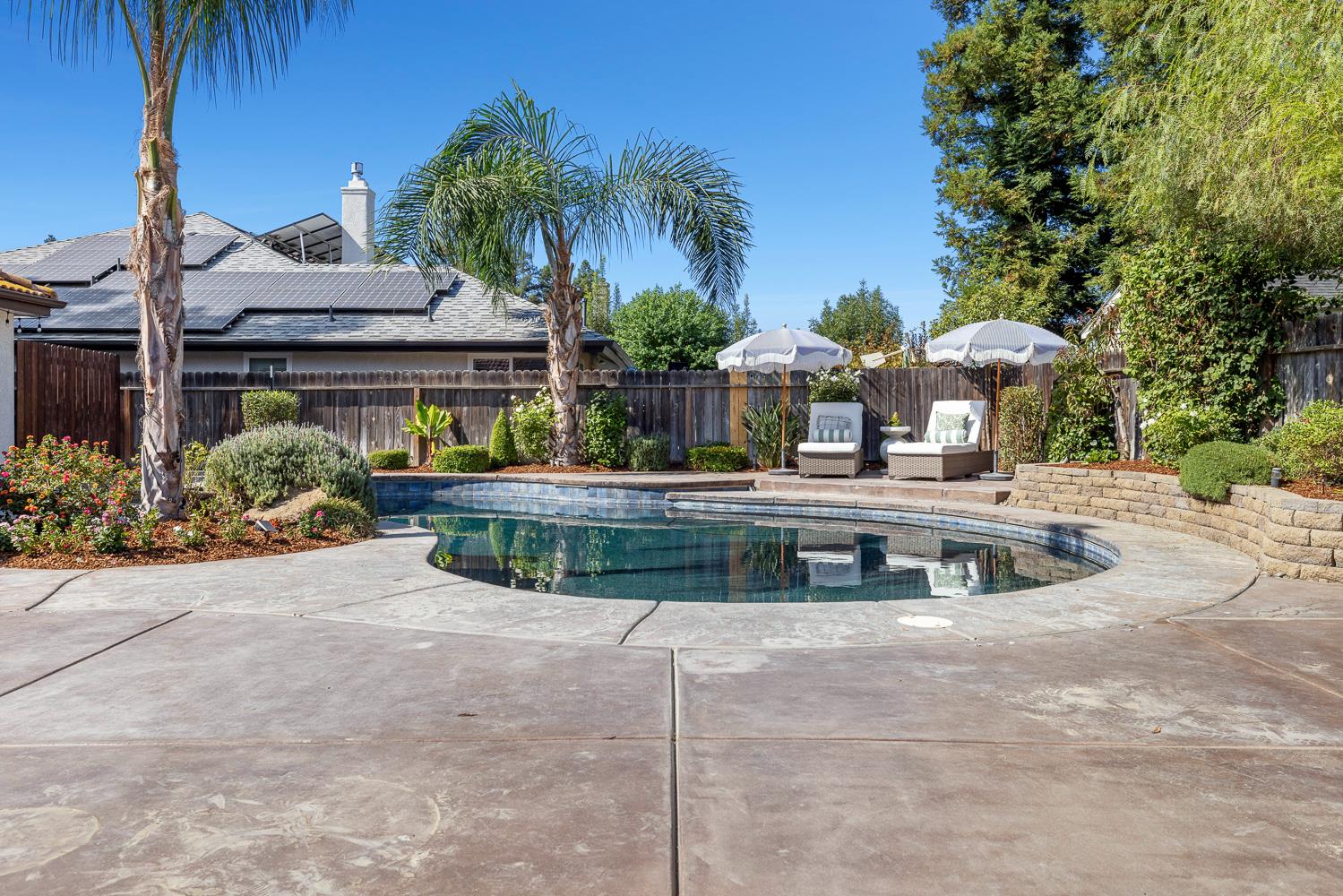 503 W Athens Ave, Clovis, CA 93611