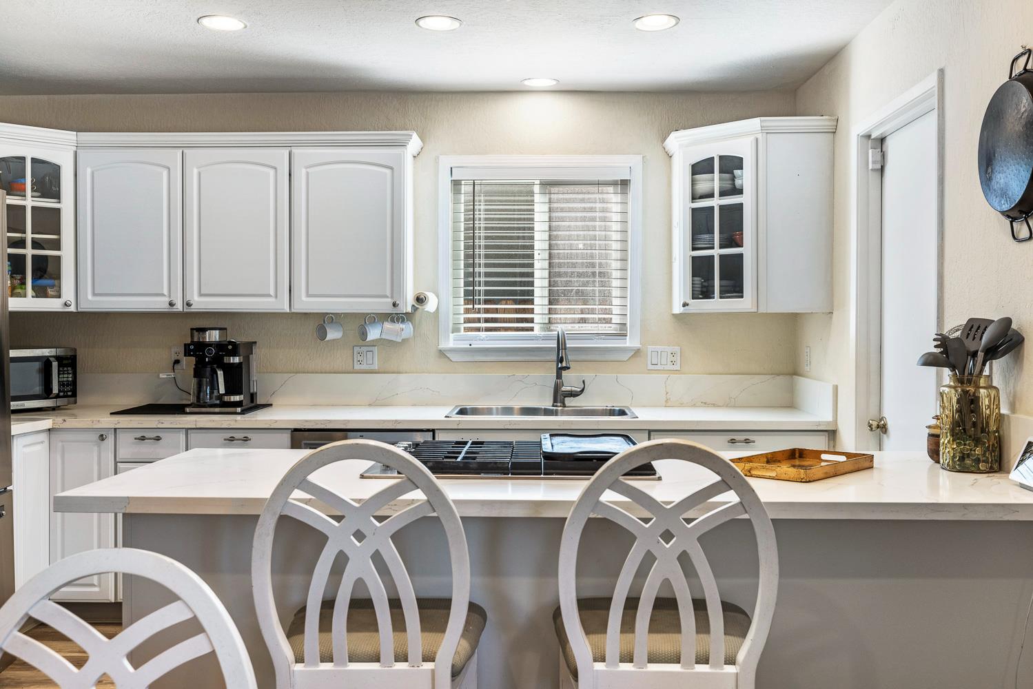 2877 Caesar Ave, Clovis, CA 93612