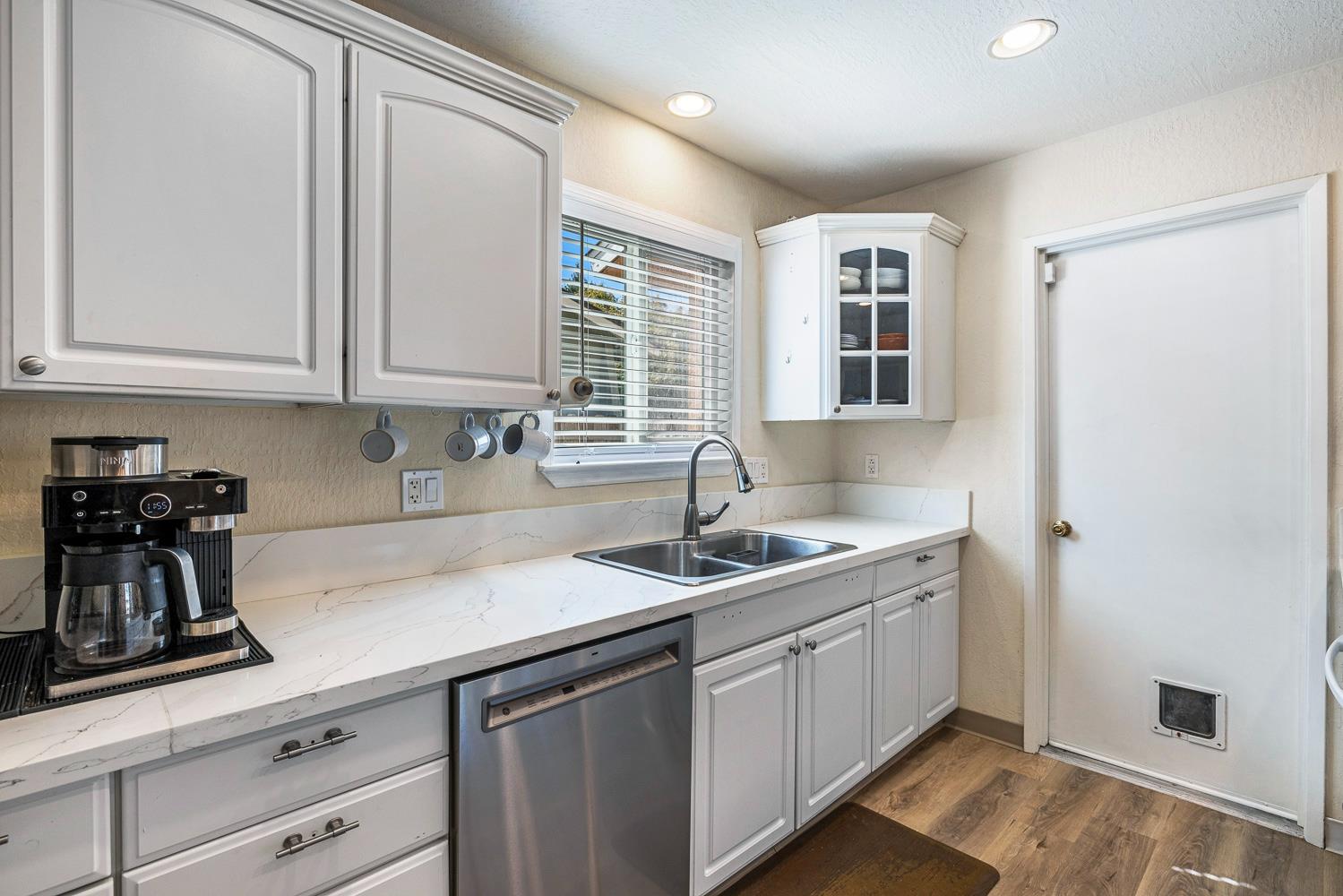 2877 Caesar Ave, Clovis, CA 93612
