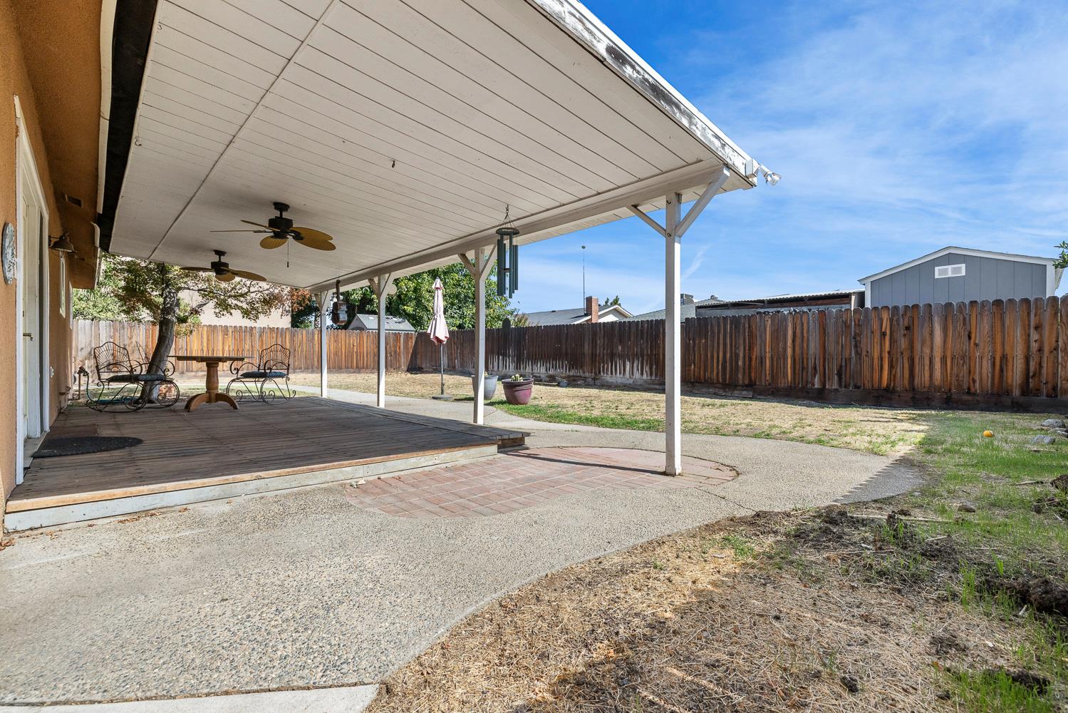 2877 Caesar Ave, Clovis, CA 93612
