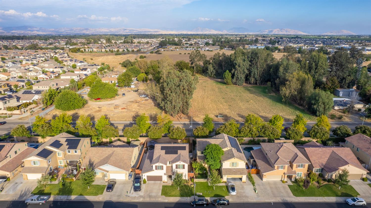 1697 Whiteash Ave, Clovis, CA 93619