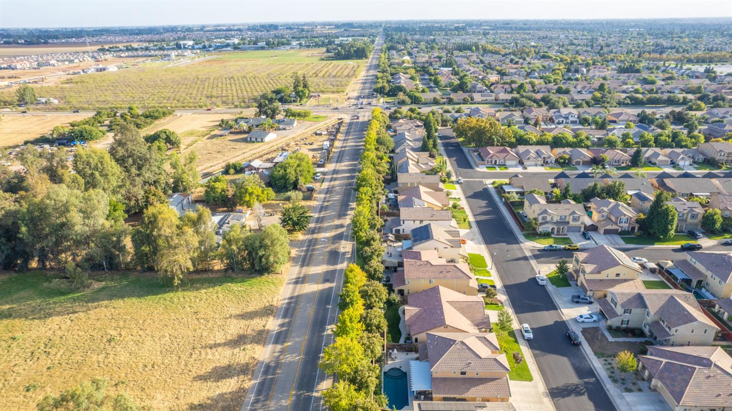 1697 Whiteash Ave, Clovis, CA 93619