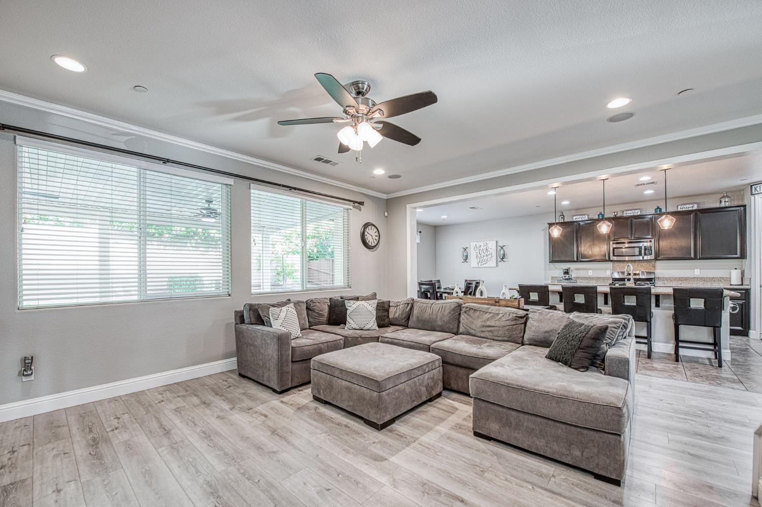 1697 Whiteash Ave, Clovis, CA 93619