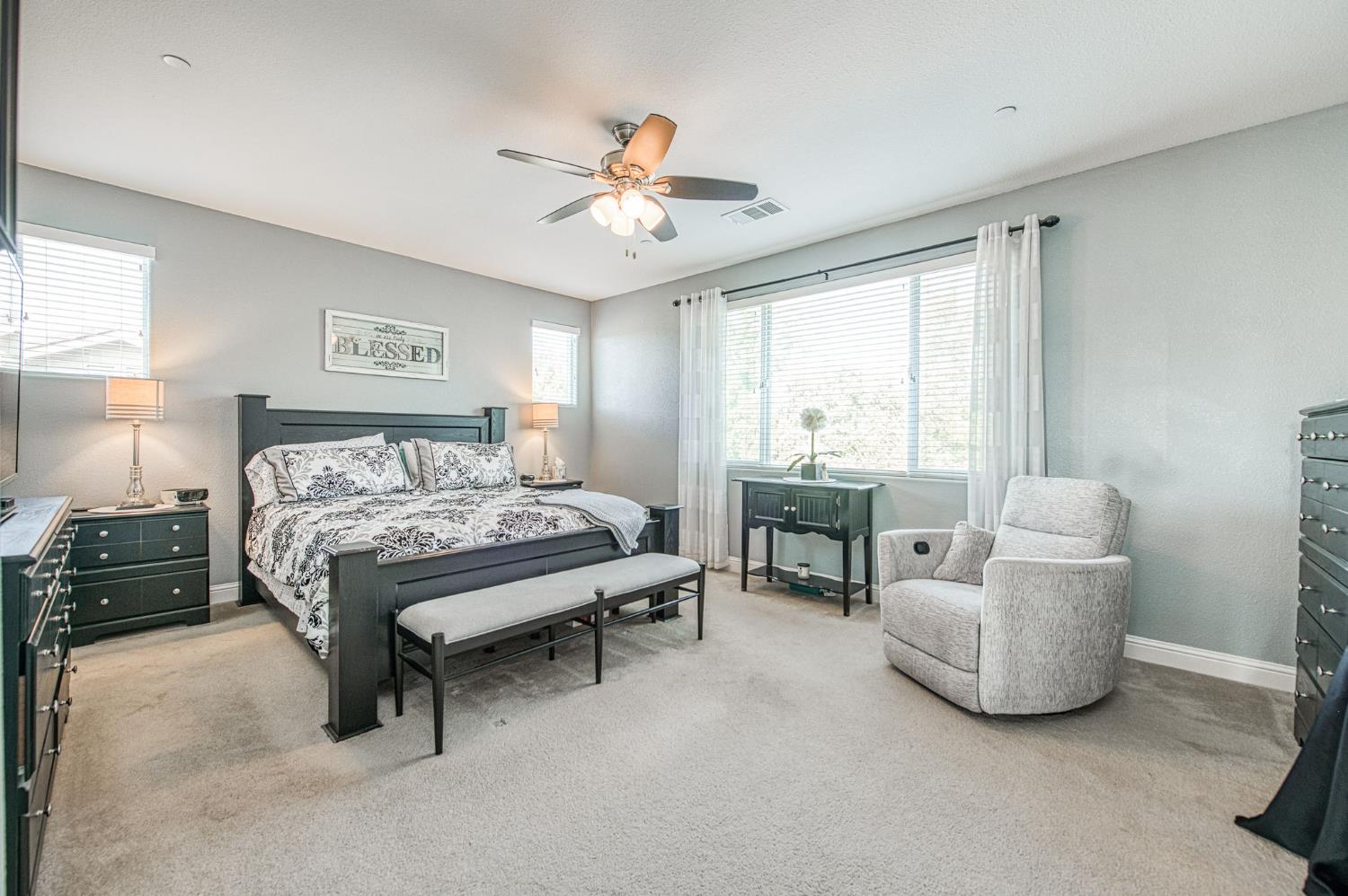 1697 Whiteash Ave, Clovis, CA 93619