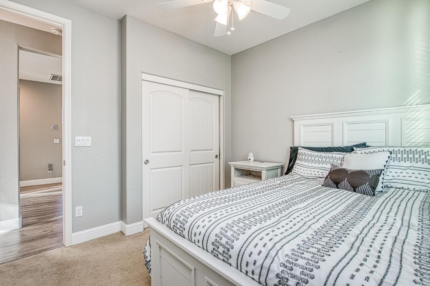 1697 Whiteash Ave, Clovis, CA 93619