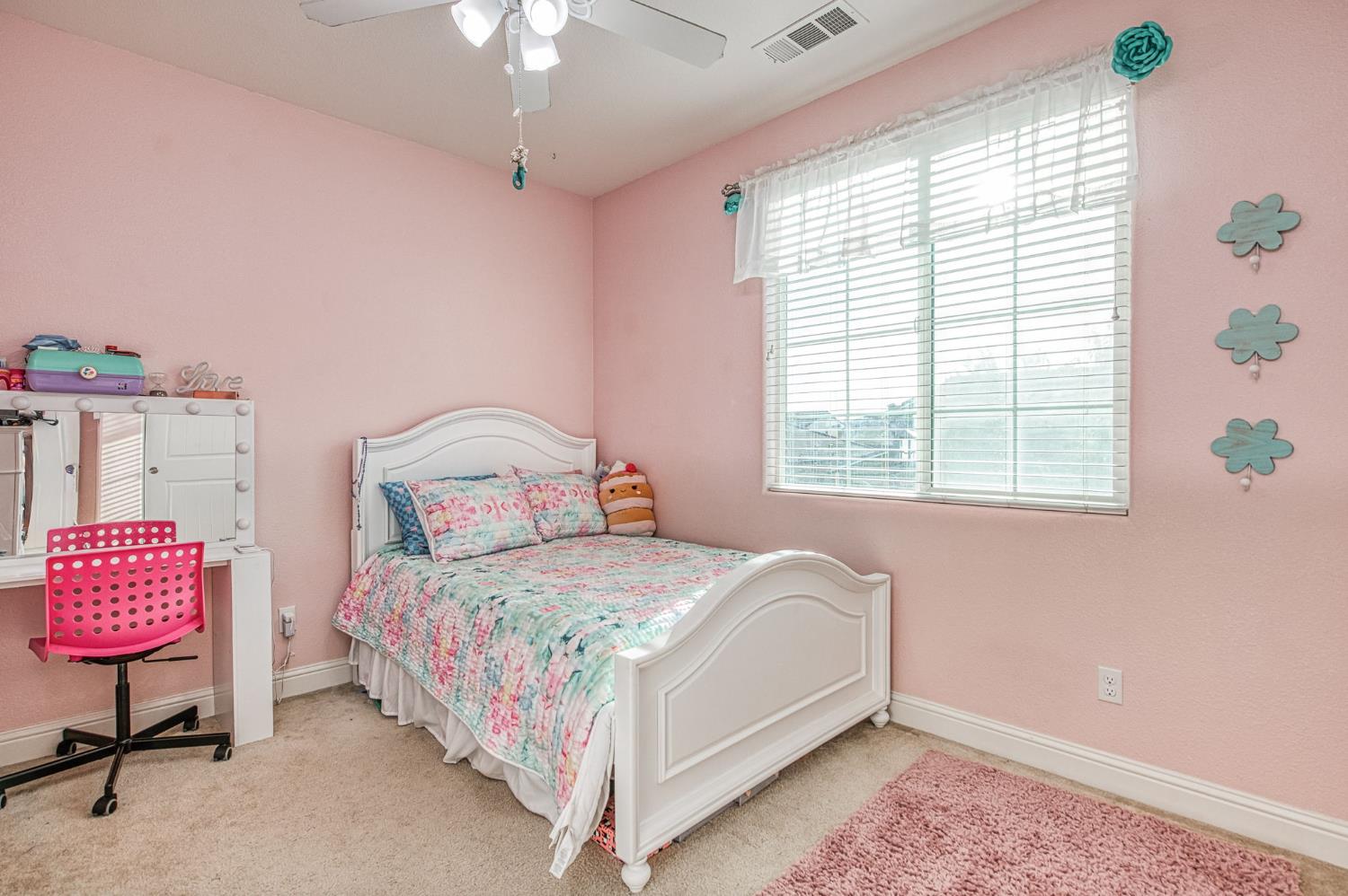 1697 Whiteash Ave, Clovis, CA 93619