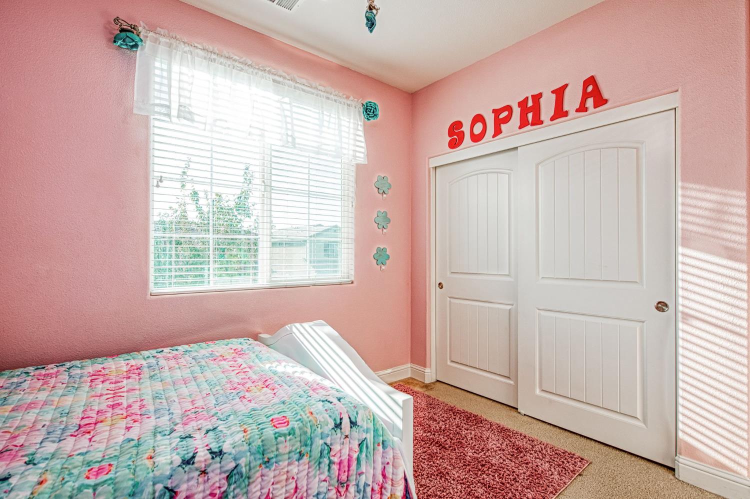 1697 Whiteash Ave, Clovis, CA 93619