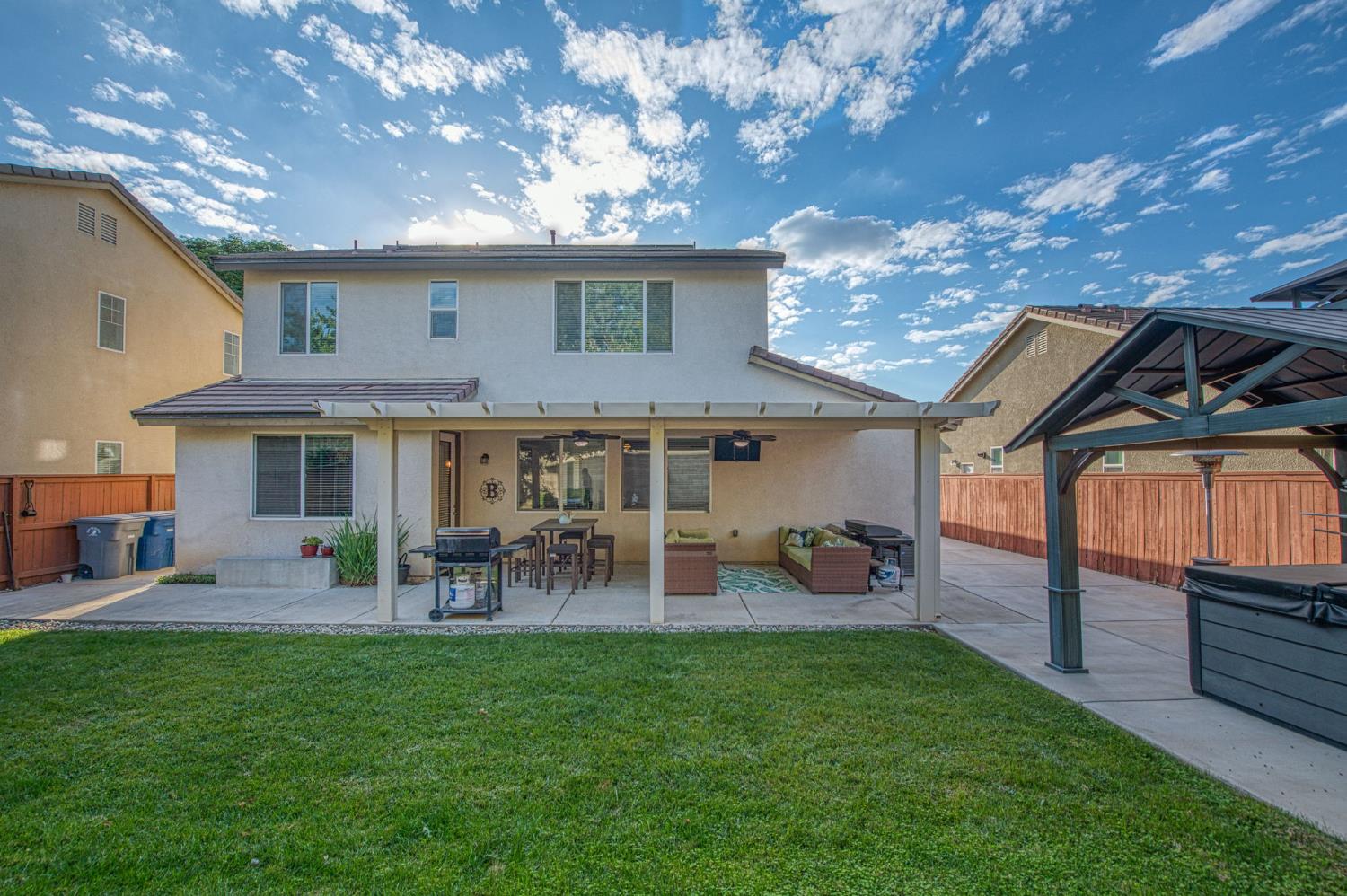 1697 Whiteash Ave, Clovis, CA 93619