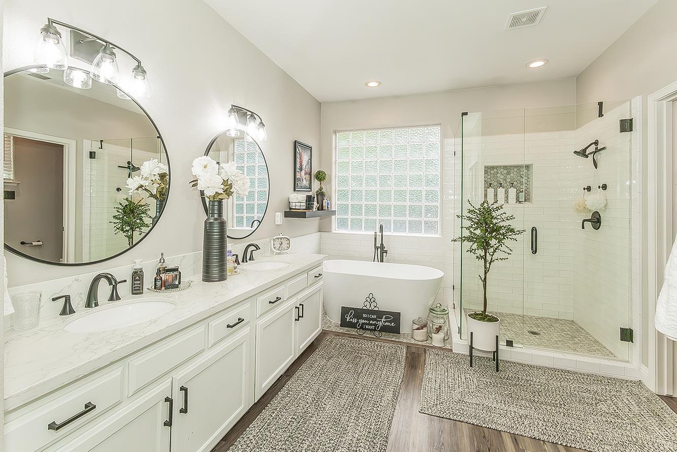 1175 Applegate Ave, Clovis, CA 93611