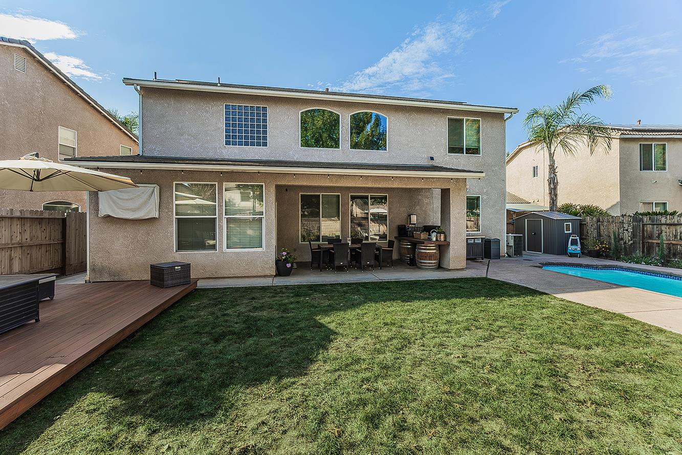 1175 Applegate Ave, Clovis, CA 93611