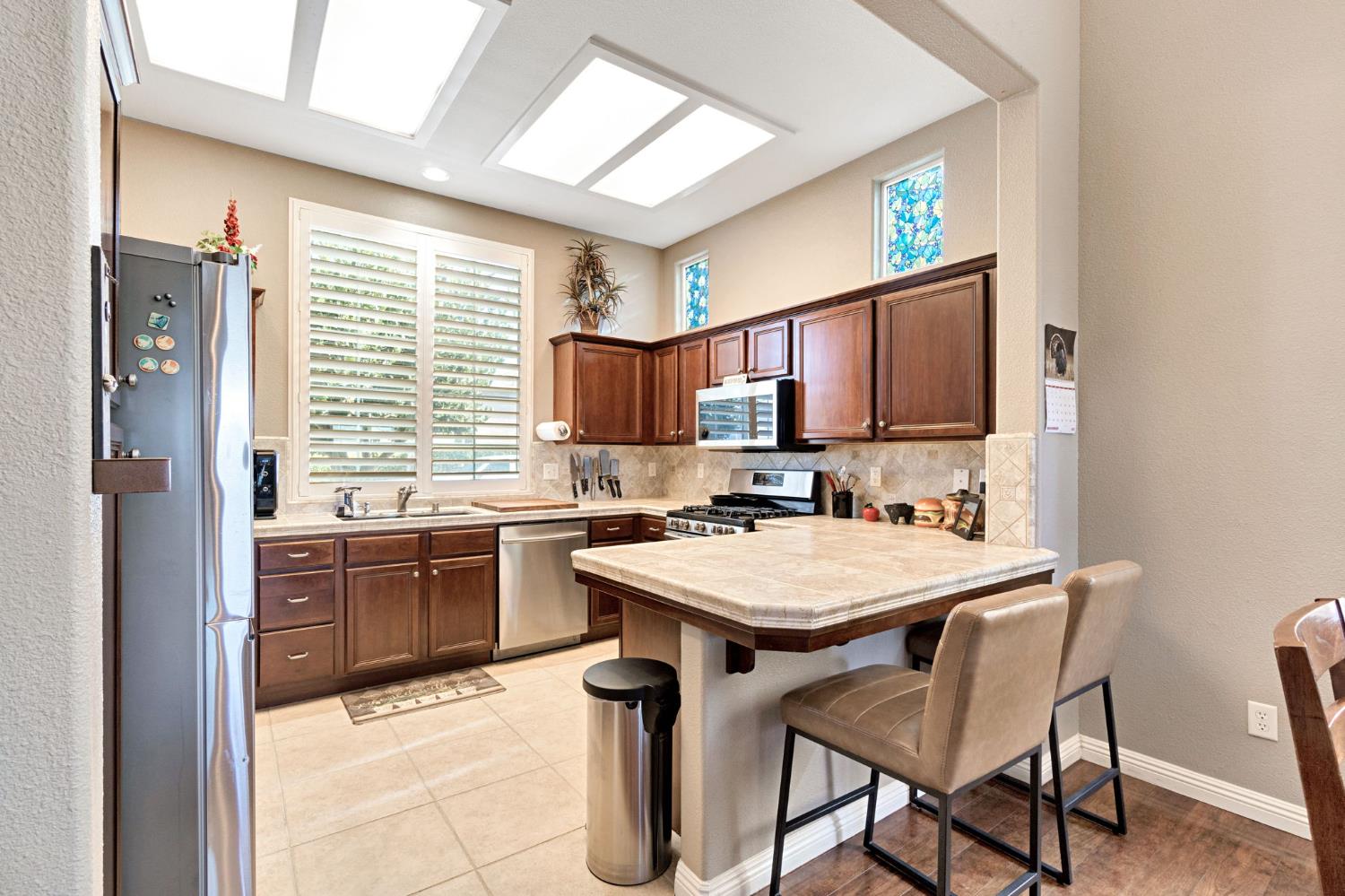 1916 N Tuscany Ln, Clovis, CA 93619