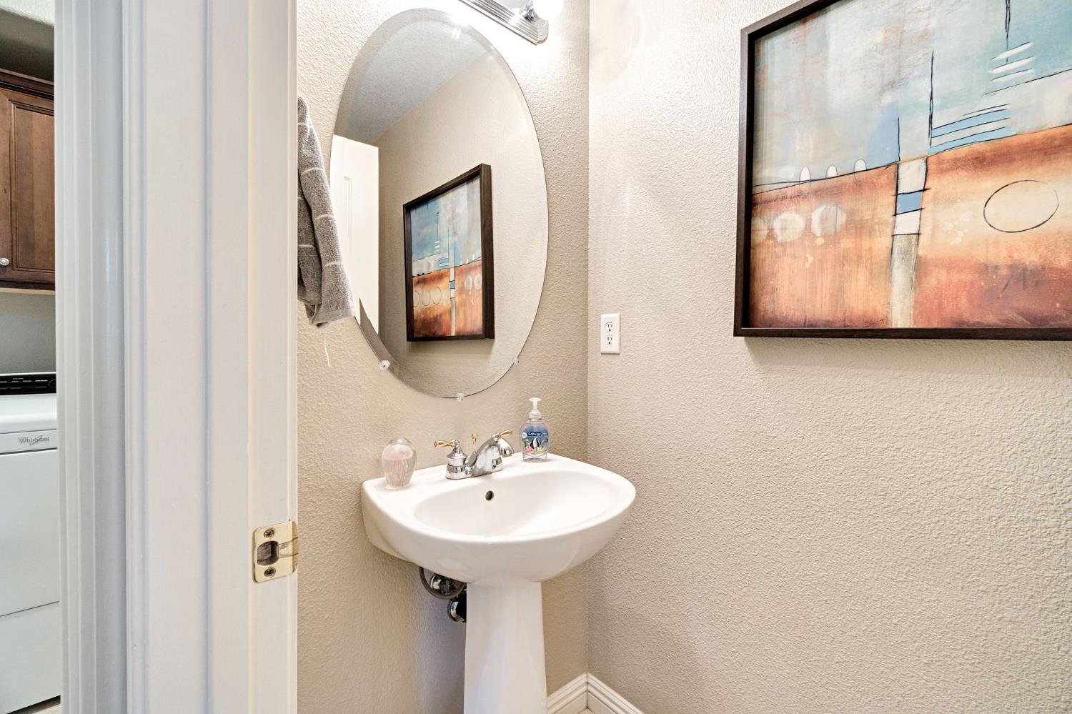 1916 N Tuscany Ln, Clovis, CA 93619