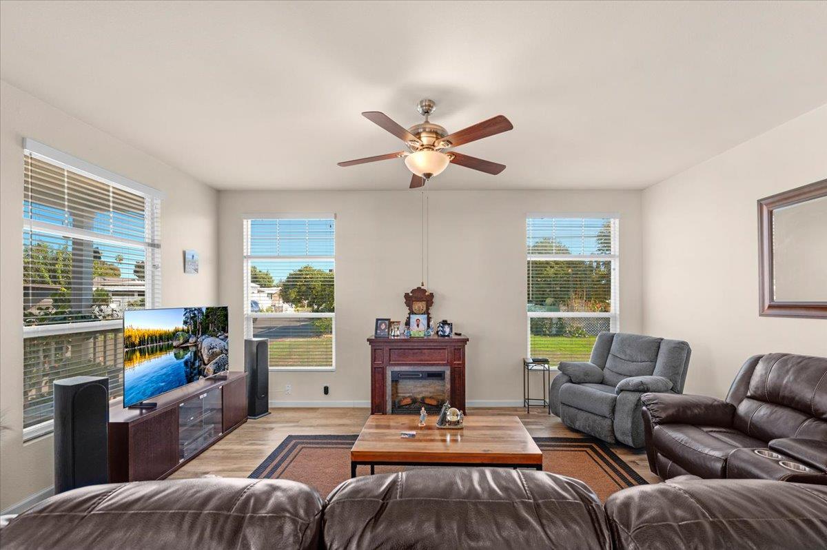 1272 Villa Ave #76, Clovis, CA 93612