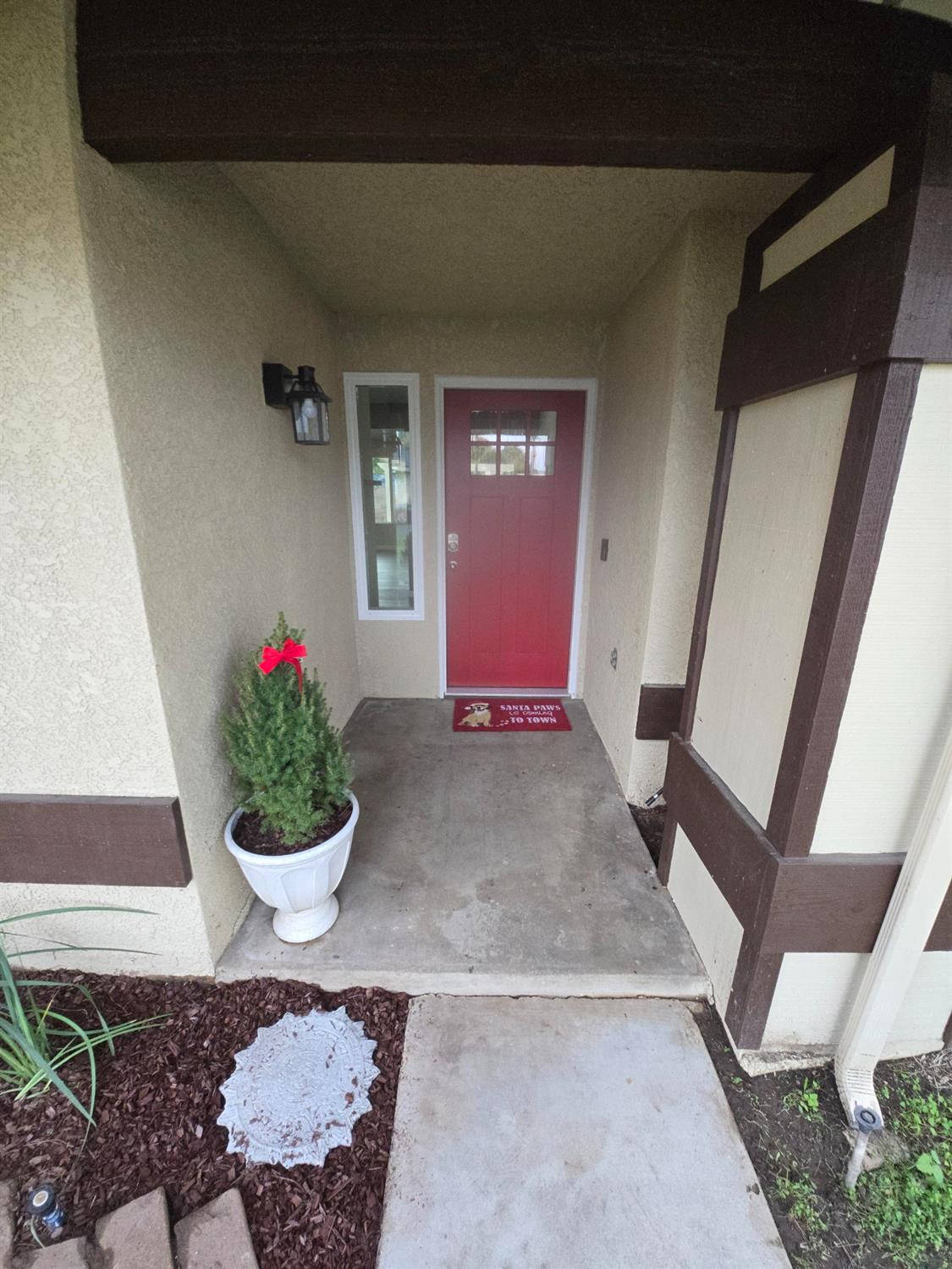 1946 Calimyrna Ave, Clovis, CA 93611