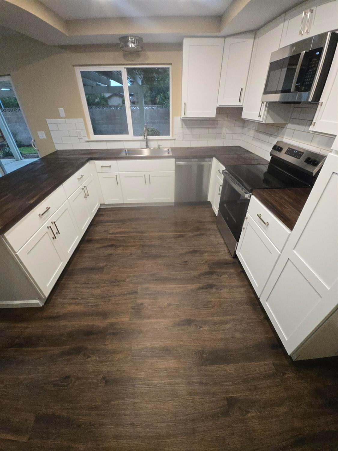 1946 Calimyrna Ave, Clovis, CA 93611