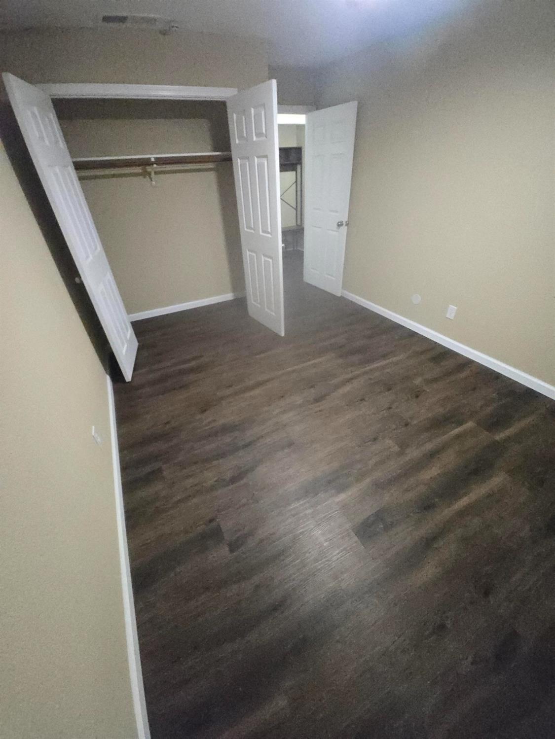 1946 Calimyrna Ave, Clovis, CA 93611