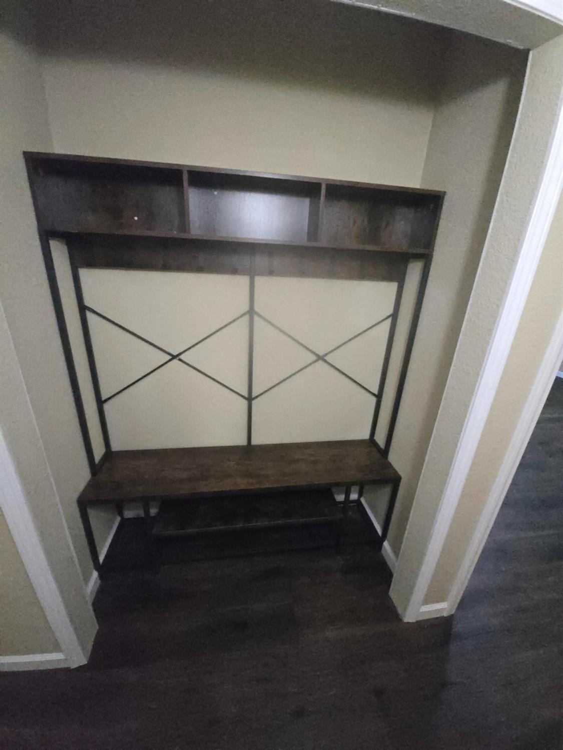 1946 Calimyrna Ave, Clovis, CA 93611