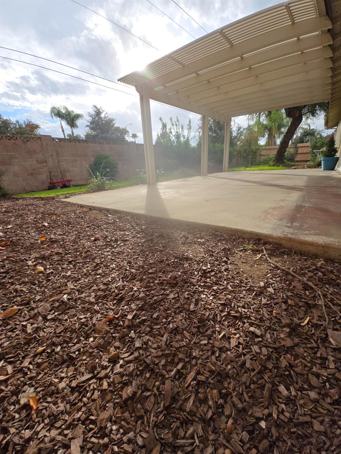 1946 Calimyrna Ave, Clovis, CA 93611