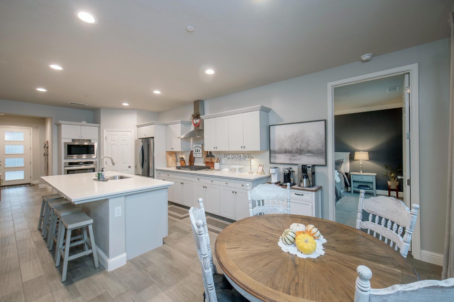 2121 Descanso Ave, Clovis, CA 93619