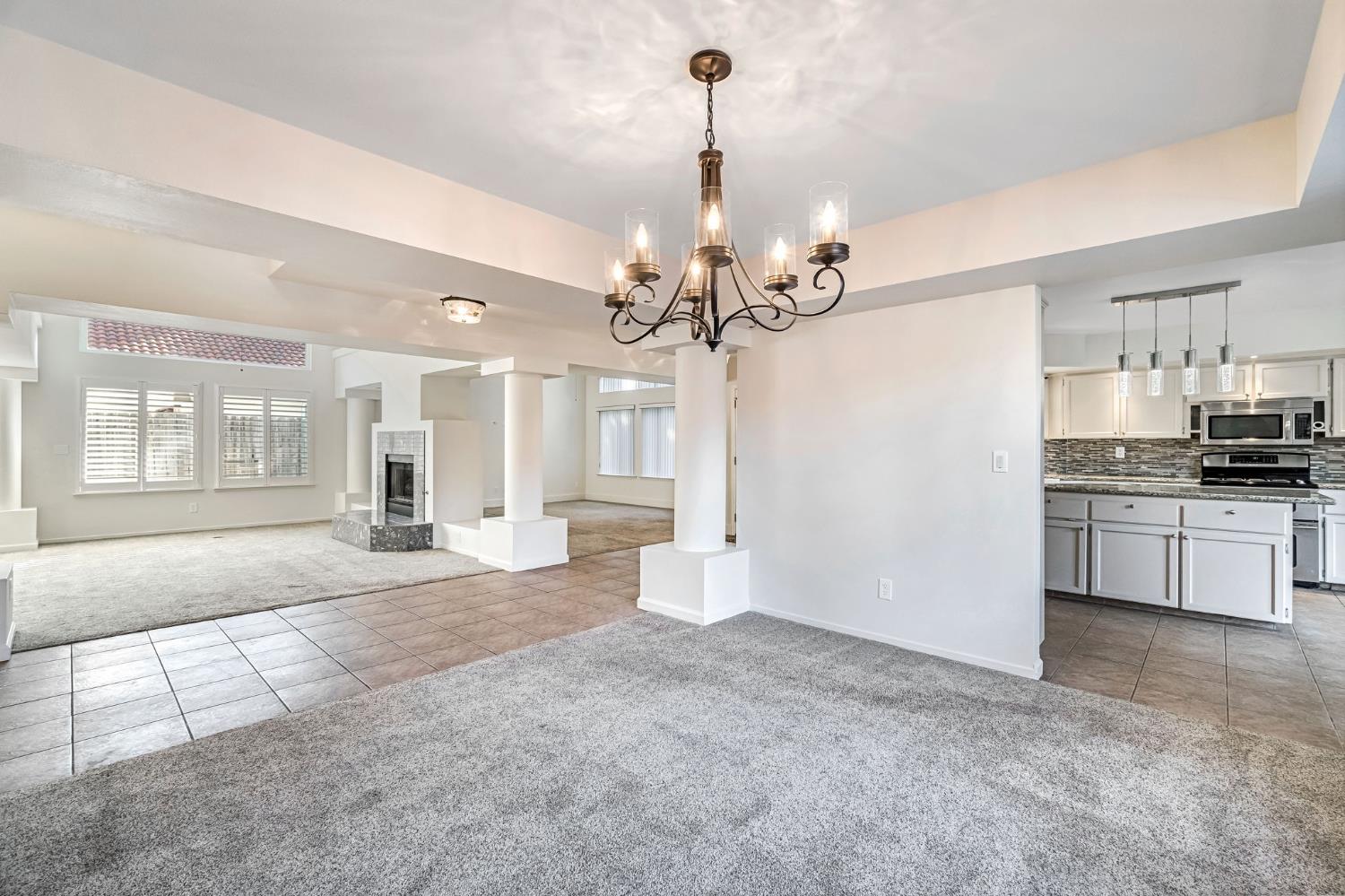 742 N Marion Ave, Clovis, CA 93611