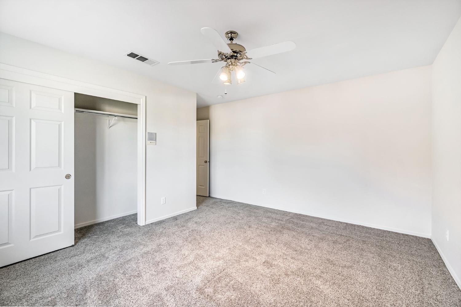 742 N Marion Ave, Clovis, CA 93611