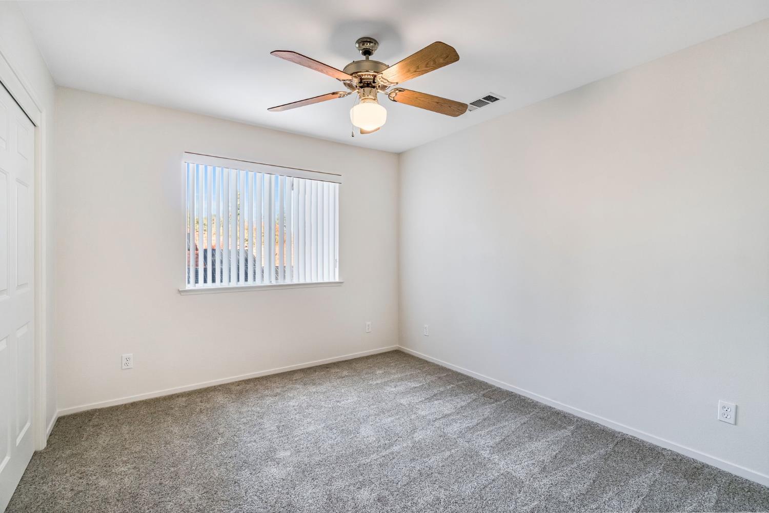 742 N Marion Ave, Clovis, CA 93611