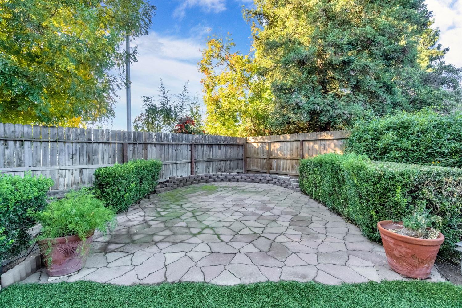 742 N Marion Ave, Clovis, CA 93611