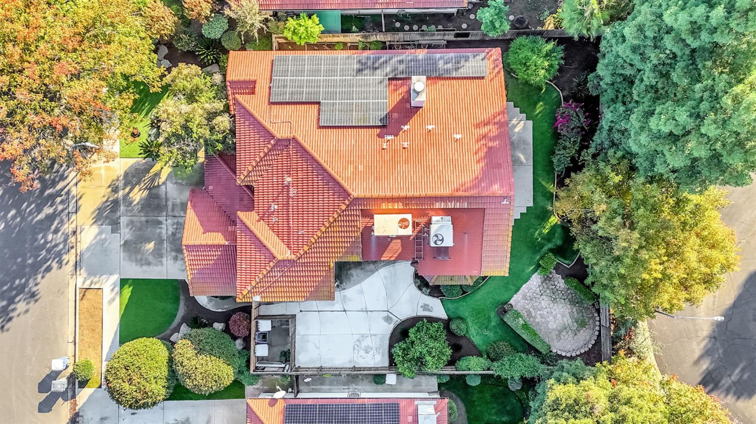 742 N Marion Ave, Clovis, CA 93611