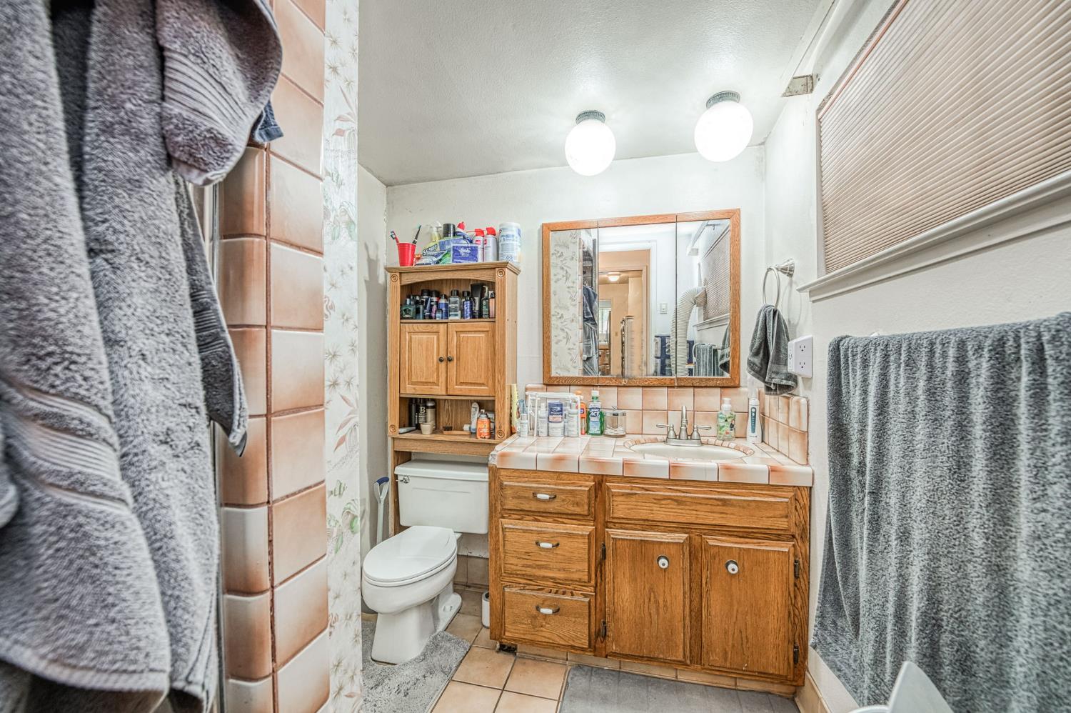 5400 AMBER Ave, Clovis, CA 93619