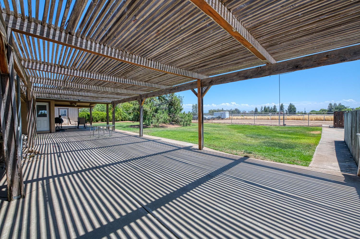 5400 AMBER Ave, Clovis, CA 93619