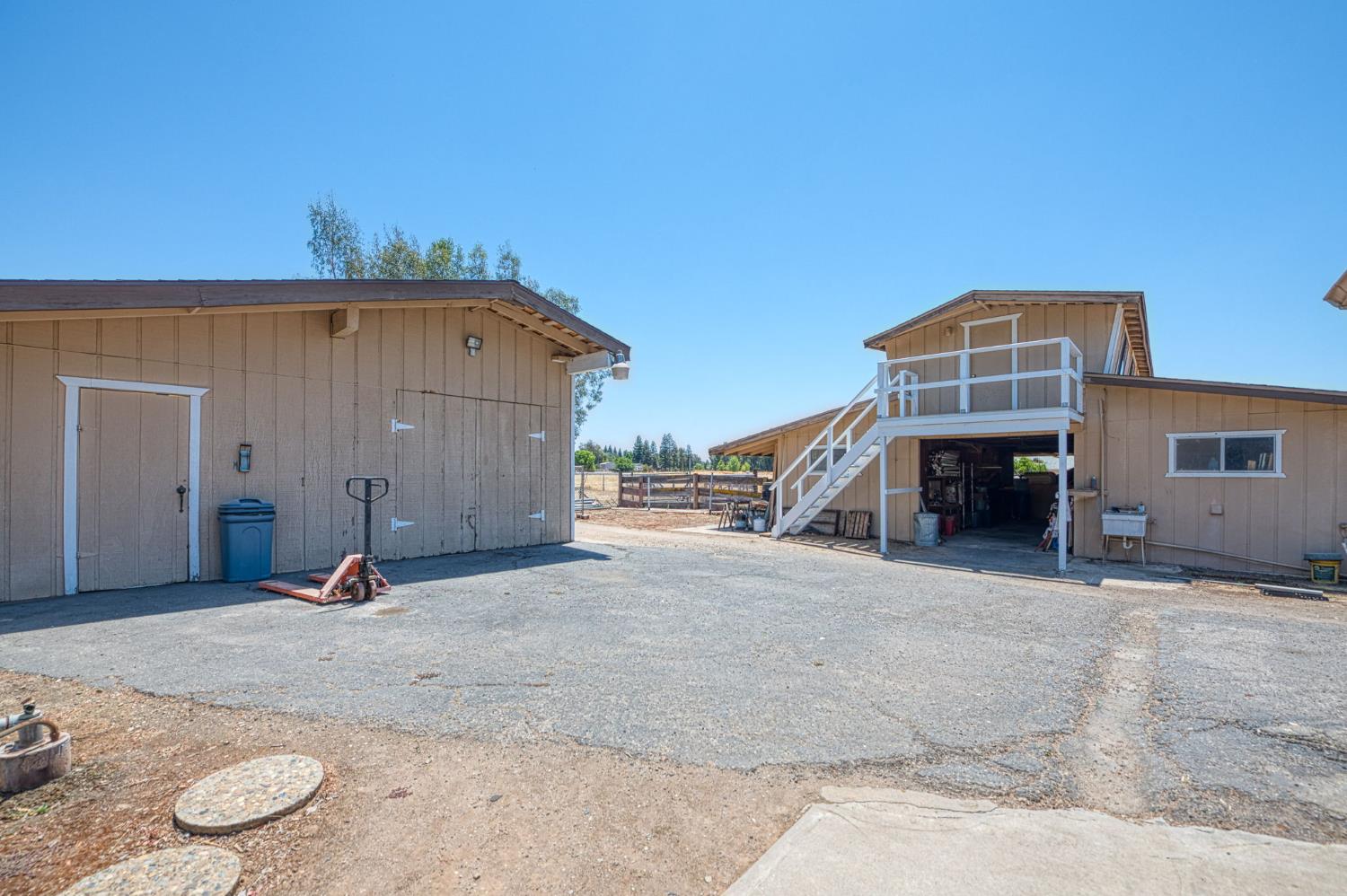 5400 AMBER Ave, Clovis, CA 93619