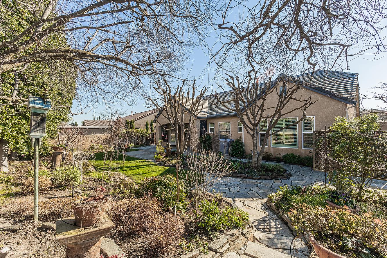 3725 Everglade Ave, Clovis, CA 93619