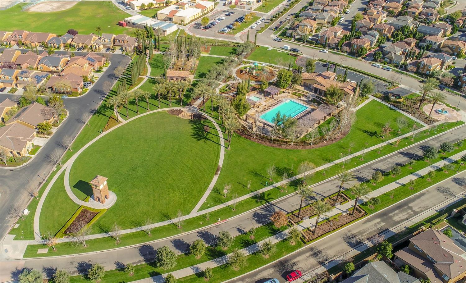 3725 Everglade Ave, Clovis, CA 93619