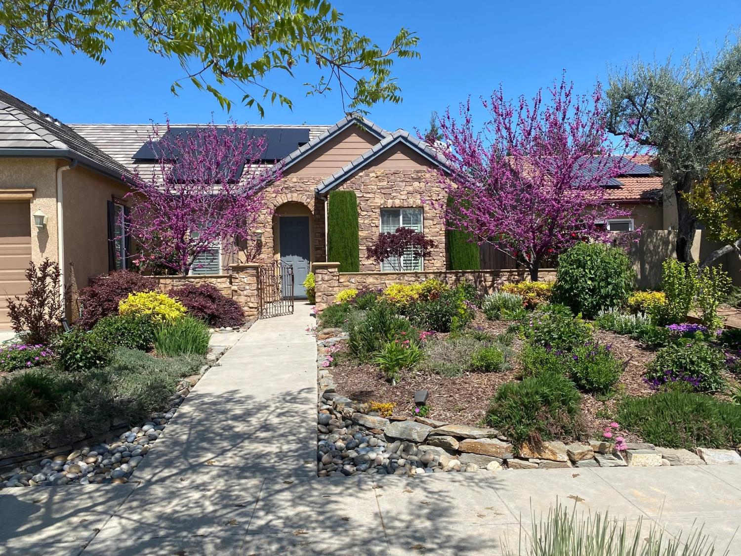 3725 Everglade Ave, Clovis, CA 93619